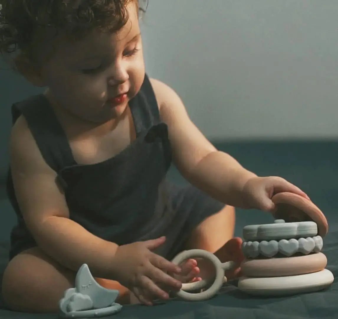 Spielzeit Essentials - Thibs Baby Club