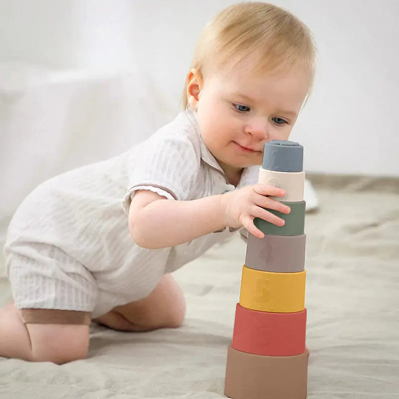 Stapelbecher (Regenbogen) - Thibs Baby Club